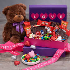 Ready to ship with your gift message, hand written. Happy Valentine S Day Beary Valentine Gift Box At Gift Baskets Etc Valentine S Day Gift Baskets Valentines Gift Box Valentine Gifts