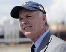 US navy researchers conduct tests to grow vegetables