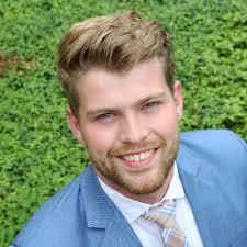 Aan al het goeds komt een eind, echter het einde is het begin van iets goed  is mij altijd geleerd!