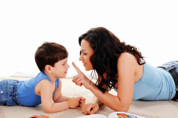 Học cách lắng nghe để thấu hiểu con nhiều hơn - Hệ Thống Giáo Dục Mầm Non Green School