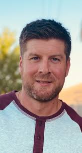 Beställ en personlig video från Dale Mills AKA 'Uncle Dale'