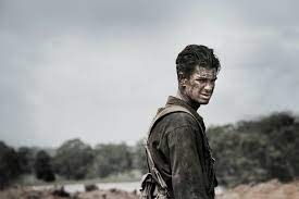 In november and then again in december, we get to see him star in two movies, mel gibson's hacksaw ridge and martin scorsese's silence, in which he plays characters from different times who are both men driven by their faith. Andrew Garfield And Mel Gibson S Hacksaw Ridge Is Now On Netflix Uk Seenit
