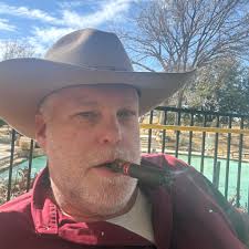 Looking for a local agent who deals with life insurance policies. I'd like  to hear from people who have referrals for someone local that they trust.  Thank you.