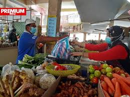 Update harga terkini mei 2021 komoditas, kamera, tv led, lampu, kulkas, ac, freezer, tiket, katalog promo, ponsel, smartphone, motor, mobil, sembako, elektronik dan harga cabai kali yang menjadi patokan transaksi di sekitar dki jakarta dan bisa di daerah lain. Musim Banjir Pkp Pengaruhi Harga Sayur Di Pasaran