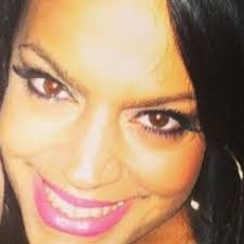 Dana Burr's Instagram, Twitter & Facebook