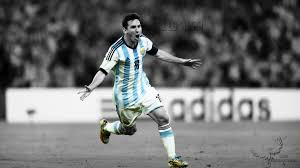 Over the weekend, messi had made one fan very happy by signing his back tattoo, which depicts the famous photo of the argentine holding his shirt up at the. Messi Argentina Wallpapers Background Hd Pixelstalk Net