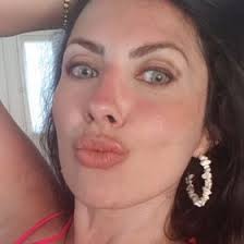 Fernanda Gomes (fernandaproenca_)