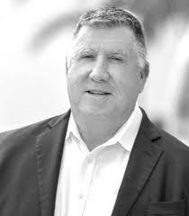 Charles Abele's Instagram, Twitter & Facebook