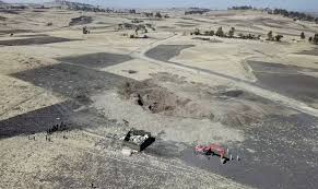 Ethiopian airlines flight 302 crashed in a rural area outside of addis ababa, killing all 157 people on board. Grieving Families Given Earth From Ethiopian Crash Site News 1130