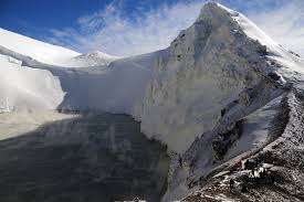 Volcán calbuco, pronounced bolˈkaŋ kalˈβuko) is a stratovolcano in southern chile, located southeast of llanquihue lake and northwest of chapo lake, in the los lagos region, and close to the cities of puerto varas and puerto montt. Snow Forecast Snow Reports Snow Conditions