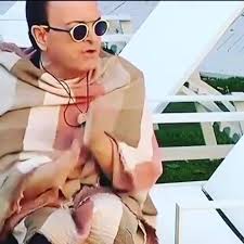 The perfect iwanttobeaqueen malgioglio thebigbrother animated gif for your conversation. Bellezze Al Bagno Posts Facebook