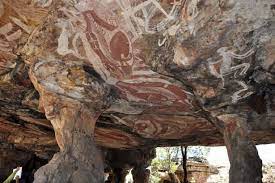 What A 28 000 Year Old Piece Of Art Looks Like Rock Art Cave Paintings Art