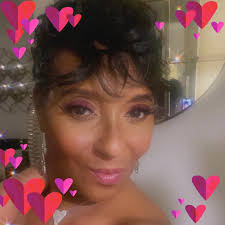 Candids 🧡🤎 Thank you gworls for taking us in! 😂😂😂 tag em y'all!  ❤️🙏🏽🎉🔥😘😘😘 #browns #nflmoms