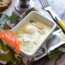 Recette Oeufs Cocotte Au Saumon Et Aux Champignons Magazine Omnicuiseur Oeufs Cocotte Recette Oeuf Cocotte Recette Oeuf