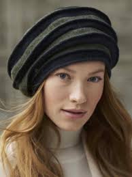 Nicki Marquardt Altona Wool Accordian Hat Black & Red