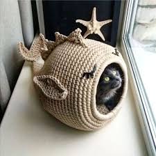If only i had a cat, i'd sigh as i gazed longingly at the pictures of her adorable kitty. 52 Creative And Cozy Cat Beds Digsdigs