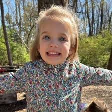 Kyle Faris's Instagram, Twitter & Facebook