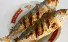 Sensasi pedas yang menyegarkan pada resep kali ini akan membuat. 5 Resep Ikan Kembung Terpopuler Bumbu Pedas Dan Tauco Bikin Penasaran