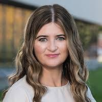 Tara Spivey's Instagram, Twitter & Facebook