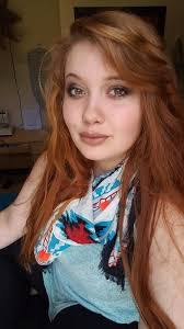 Leslie Houghton's Instagram, Twitter & Facebook