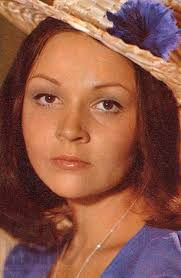 Ирина акулова, сыгравшая жену пилота ненарокова в картине александра митты экипаж, была актрисой, подающей большие надежды. Irina Akulova Biografiya Filmografiya Fotografii Aktrisy
