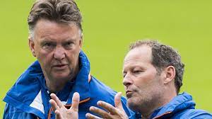 Henk de jong (cambuur), kees van wonderen (go ahead eagles) en rogier meijer (nec). Wie Redt Oranje De Vijf Opties Van Co Adriaanse Nos