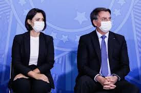 She is the beautiful and lovely wife of jair bolsonaro, who became brazil's 38th president in january 2019. Michelle Bolsonaro E Filhas Testam Negativo Para Covid 19 Coronavirus Em Fortaleza Ceara E Mundo Ultimas Noticias No O Povo Online