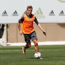 3200 x 2133 jpeg 415 кб. Martin Odegaard Instagram Pena Casa Madridista Facebook