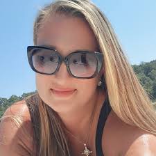 Is anyone hiring in construction, landscaping, or other fields?