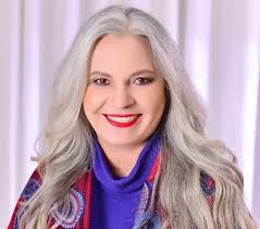 Autora de Curitiba vence Prêmio Nacional de Haicai