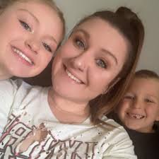 Who provides car detailing services in King, NC?