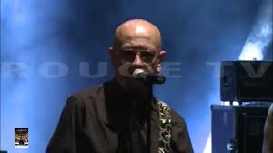 Enrico ruggeri & champagne molotov senorita. Il Futuro E Un Ipotesi Enrico Ruggeri Concerto Di Capodanno 2021 Youtube