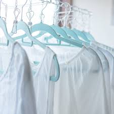 Doser 1/2 tasse pour le lavage, à ajuster selon la saleté et la quantité de linge à laver. Linge Qui A Deteint Comment Faire Pour Le Recuperer Blog But