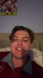 #stitch with @Daniels Sleiers bro needs to chill🤣🤣#fyp #westham  #footballtiktok #funnytiktok