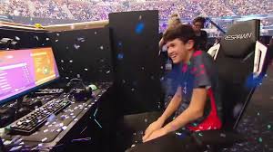 Legends never die they become a part of you every time you bleed for reaching greatness relentless you survive. Fortnite Bugha World Cup Winner Legends Never Die Youtube