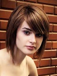 Short To Medium Hairstyles For Round Faces Short Hair Styles For Round Faces Round Face Haircuts Hairstyles For Round Faces