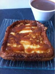 Brioche Perdue Sauce Au Caramel Au Beurre Sale Cuisine Cuisine Francaise Brioche