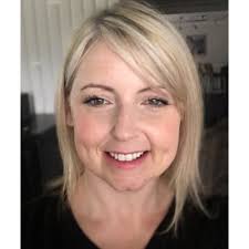 Elizabeth Bingham (@lizzybingham)