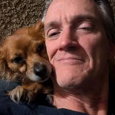 How to mount an outdoor shelf