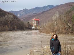 Despre calimanesti caciulata romania | prezentare, imagini. VacanÈa In CÄlimÄneÈti CÄciulata CÄlimÄnesti CÄciulata Impresii PÄreri RecomandÄri VacanÈa In CÄlimÄneÈti CÄciulata Amfostacolo Amfostacolo
