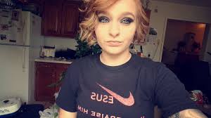 Nicole Caitlin Capps (@this_nikuh)