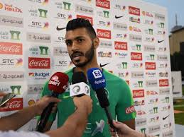 لاعب كرة قدم سعودي دولي. Ù…Ø­Ù…Ø¯ Ø¢Ù„ ÙØªÙŠÙ„ ÙŠ Ø¹Ø±Ø¨ Ø¹Ù† Ø³Ø¹Ø§Ø¯ØªÙ‡ Ø¨ÙÙˆØ² Ø§Ù„Ø£Ù‡Ù„ÙŠ ÙˆÙŠ Ø´ÙŠØ± Ø¥Ù„Ù‰ Ù…ØµÙŠØ±Ù‡ Ù…Ø¹ Ø§Ù„ÙØ±ÙŠÙ‚ Ø¨Ø§Ù„Ø¬ÙˆÙ„