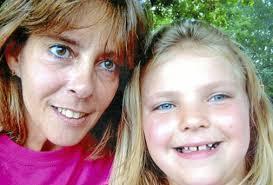 Shelley Redman's Instagram, Twitter & Facebook