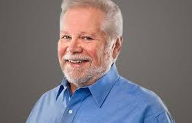 Robert Peacock's Instagram, Twitter & Facebook