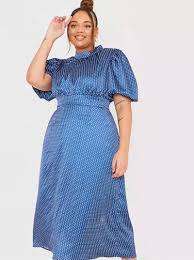 In my wedding guest dress picks, i try to include dresses that come in a range of sizes, but i've decided to. 37 Summer Wedding Guest Dresses For Beach Bbq And More Ceremonies In 2021 Glamour
