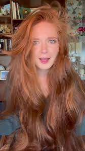 Molly Katherine (@scarlettohair)