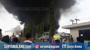 Kalau nglamar ke pabrik mie sedap lewat pos alamat yg dituju pt kas lowongan kerja pt.bintang indah gemilang karywan dan karyawati max 24 di atas 24 hrus. Terungkap Pemicu Kebakaran Besar Di Pabrik Plastik Gresik Surya Malang
