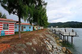 Ni dia kapal perang navy zaman dulu dulu.ex rahmat. 13 Tempat Menarik Di Lumut Terokai Keindahan Bandar Pesisir Manjong