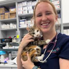 🎉 Help us wish a very happy birthday to our amazing team member, Sara! 🥳  We're so lucky to have her as part of the PetMedic family — her hard work,  compassion,