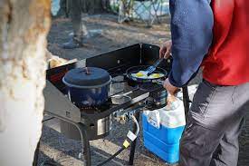 The handle is very sturdy and the lid is easy to remove but as it stands, it does fit the propane base under the self contained stove, to include an extra 200gram fuel bottle and the camp chef mountain. Best Camping Stoves Of 2021 Switchback Travel